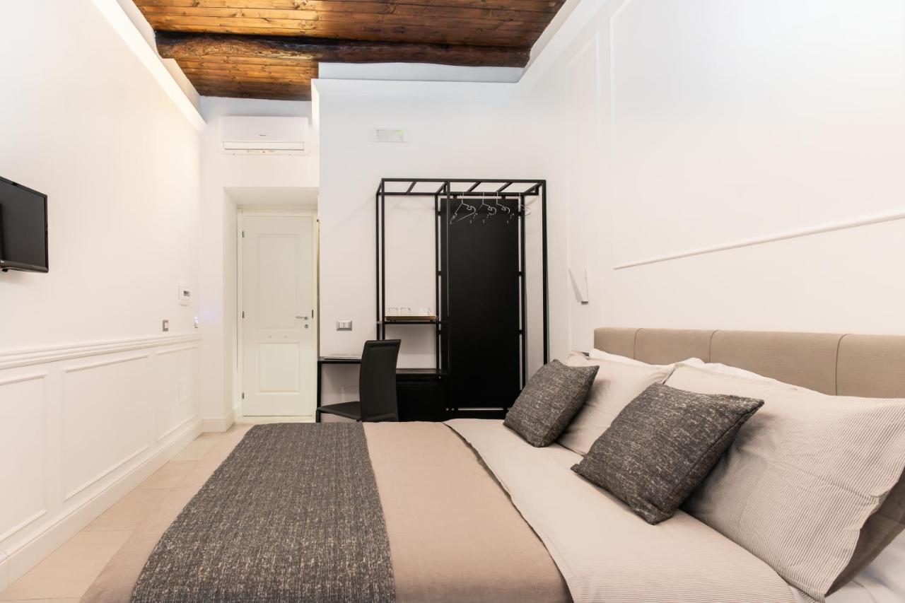Fagi Rooms In Napoli Eksteriør billede