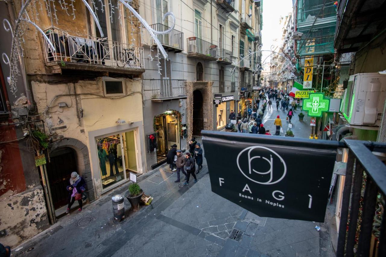 Fagi Rooms In Napoli Eksteriør billede